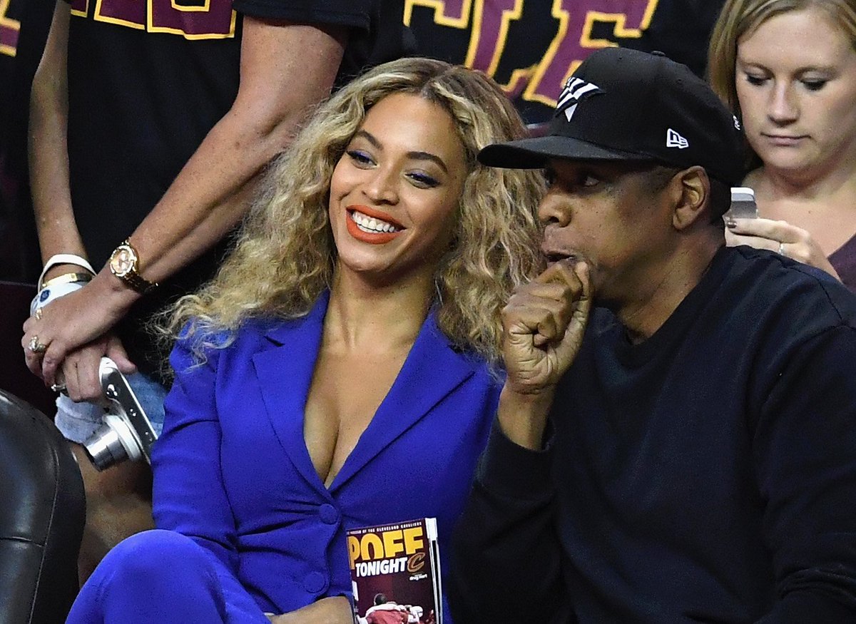 NBA's tweet photo. Jay Z &amp; Beyonce courtside for Game 6 of the #NBAFinals! https://t.co/M9negSyy5D