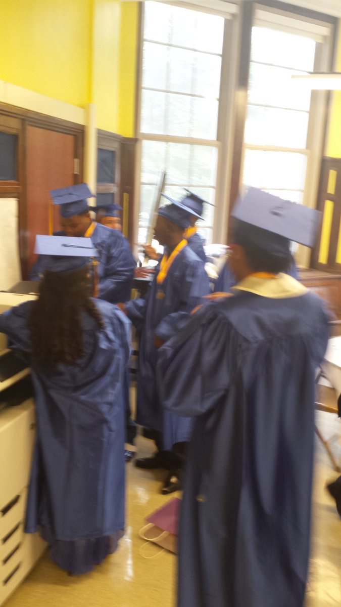 CPSNetwork2's tweet image. Thank you Courtenay Class of 2016 for allowing me to be apart of your graduation!  Best of luck in High School.