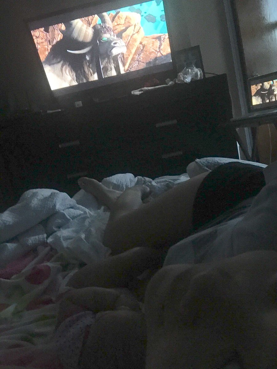 AisheenaG's tweet photo. #KungFuPanda night with my little fatty rolls! 👶🏻😹🐼⛩📺 https://t.co/yKf504adjo