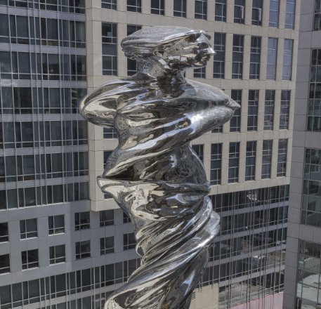 ArchDigest's tweet image. San Francisco’s newest sculpture is completed and nearly as tall as the Statue of Liberty: archdg.co/fEubuWq