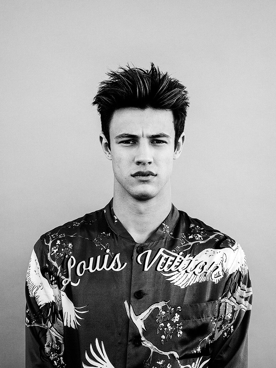 MAGCONUpdates's tweet image. UNSEEN HQ photos of Cameron Dallas from a recent photoshoot. Photos taken by @nathanielwood. (1/4)