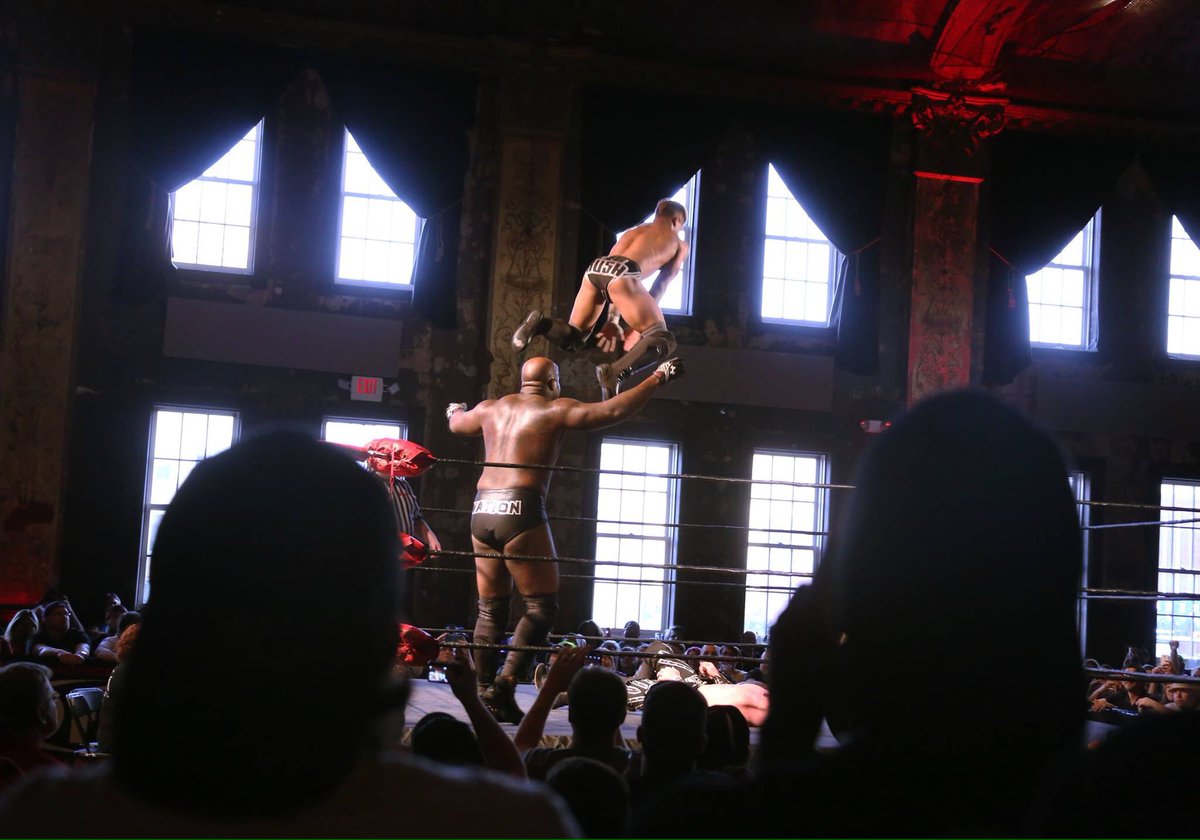 d7dawg's tweet photo. @MooseNation69 &amp; @itsLioRush channeling their inner Andre the Giant and Superfly Snuka! #ROH https://t.co/QReKJp75Lh