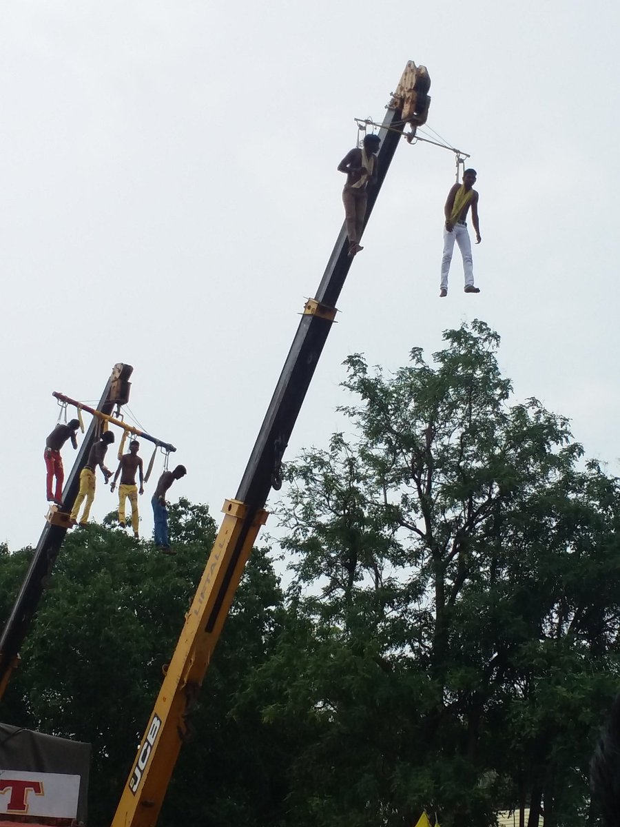 AdventuresTree's tweet image. Some put themselves through a special tribulation of having one of the sacred weapons, dagger, @incredibleindia