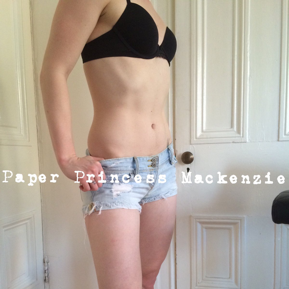 PrincessFeeFi's tweet image. Available #Tonight &amp;amp; #Friday #Petite #Blonde #GFE #glasses #tattoos Call or text to book Princess Mackenzie #Toronto