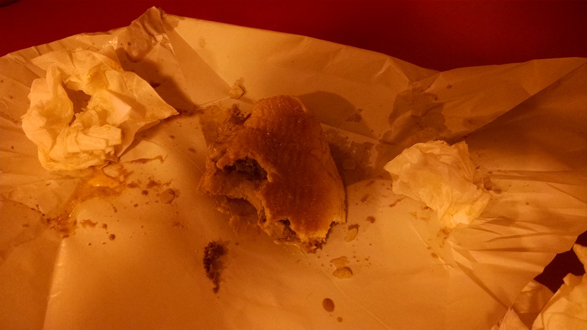 gawasona's tweet photo. @tonylukes my cousin @bergotero did not have his mind right tonight. #weakstick https://t.co/DhrOOHLUF3
