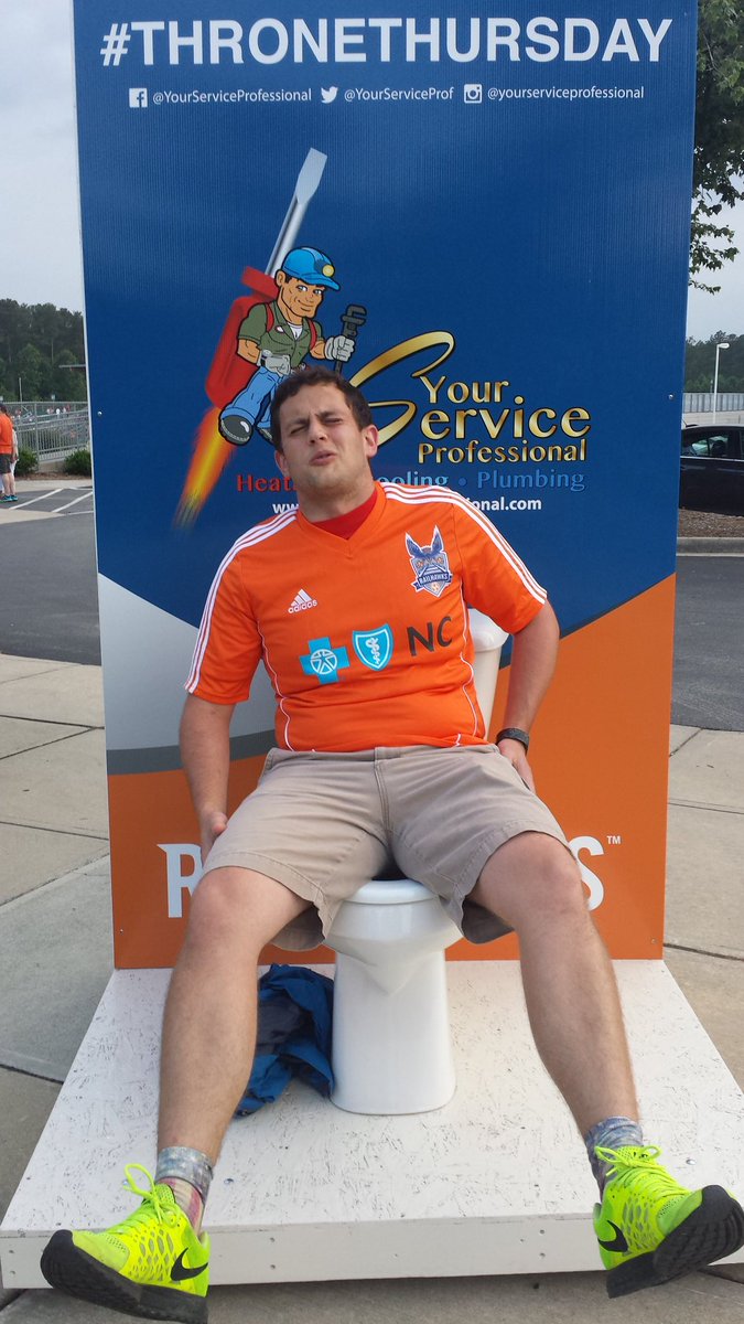 Bradical05's tweet photo. #thronethursday celebrating throne Thursday with a big one https://t.co/NXIXACzCm8