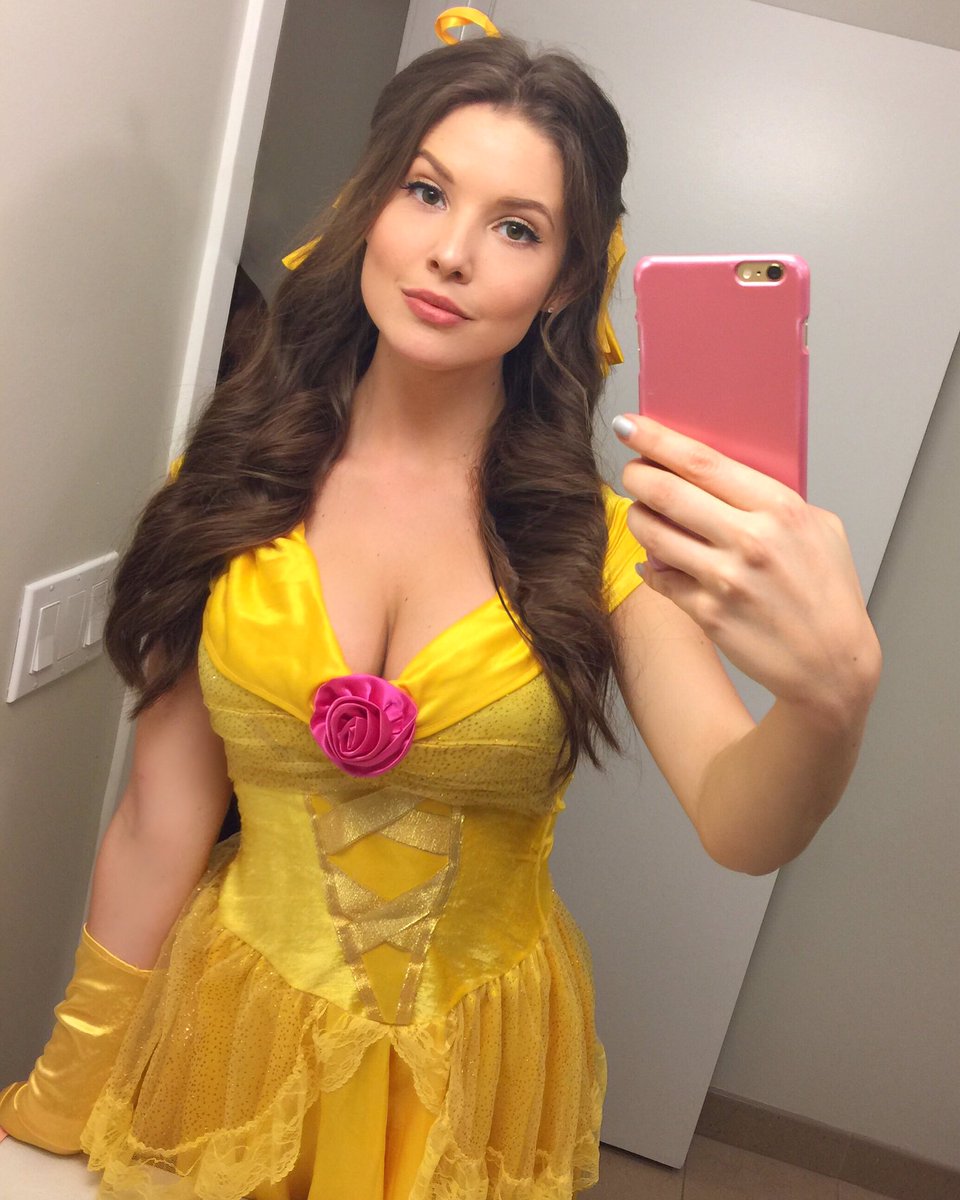 Rate & classify Amanda Cerny.