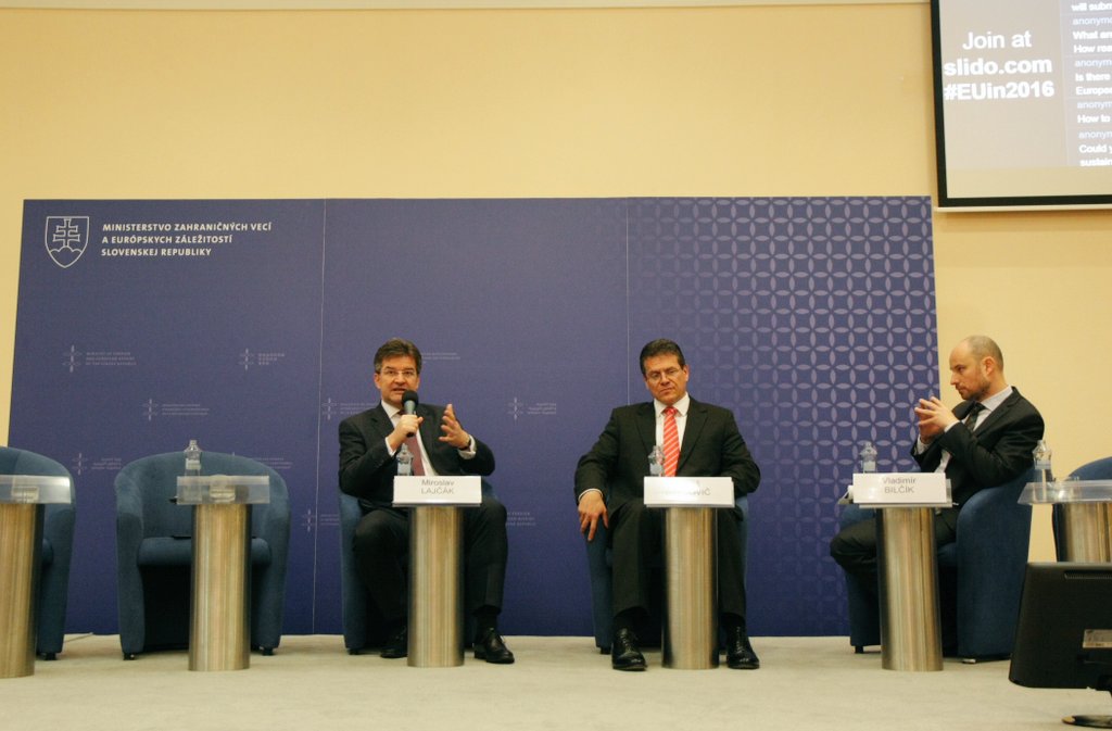 MiroslavLajcak's tweet photo. Whatever result of #Brexit referendum,we'll have 2deal w/its impact.What is sure:EU will change #EUin2016 #EU2016SK https://t.co/bbsuYdSGQV