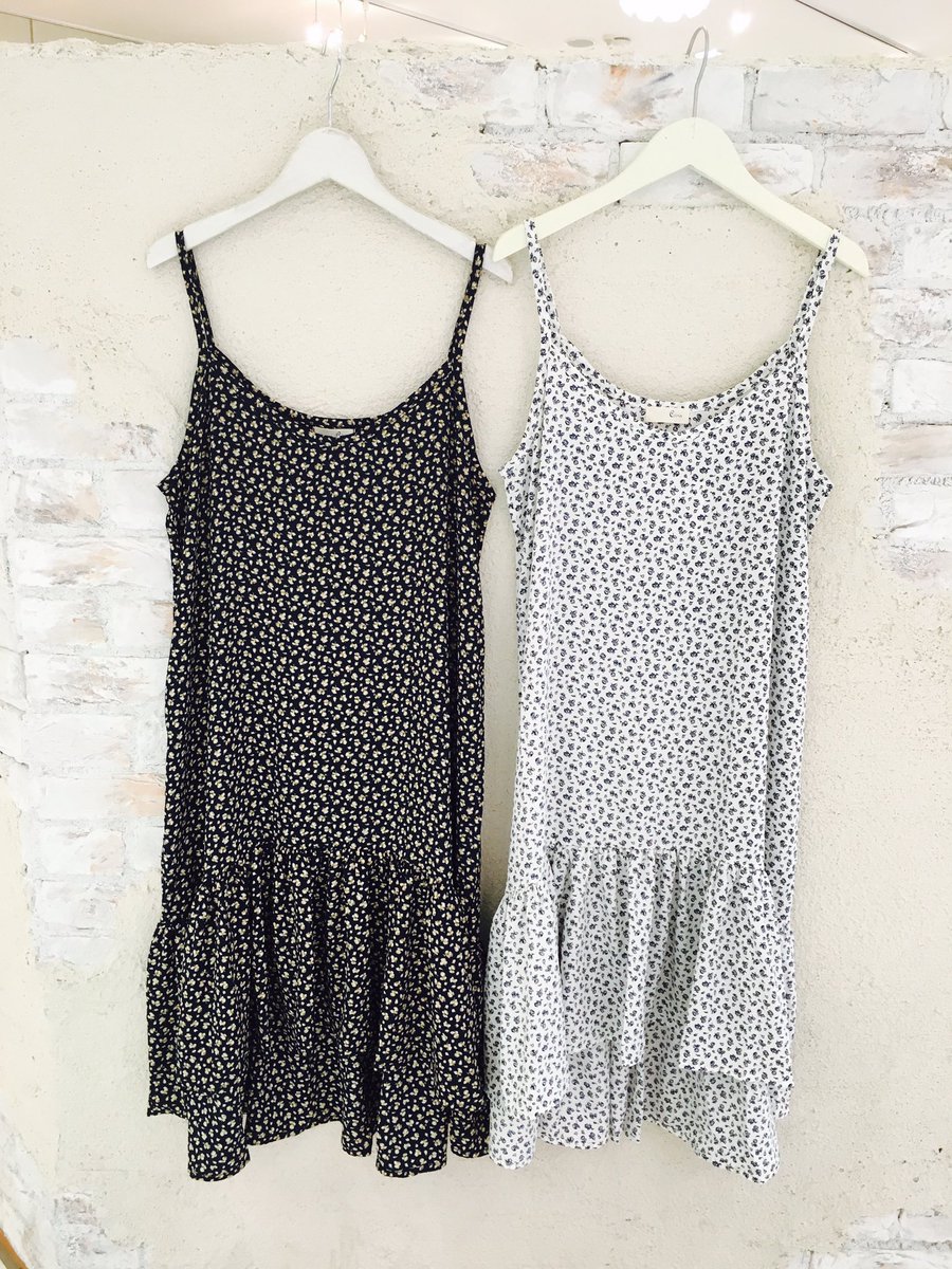 Crisp Hamamatsu A Twitter 花柄ロングキャミワンピース 5 900 Tax ネイビー ホワイト 小花柄が可愛いワンピース入荷してます 前後で丈感が違うのがポイントです Crisp Hamamatsu A Twitter 花柄ロングキャミワンピース 5 900 Tax ネイビー ホワイト 小花柄が可愛いワンピース入荷してます 前後で丈感が違うのがポイントです
