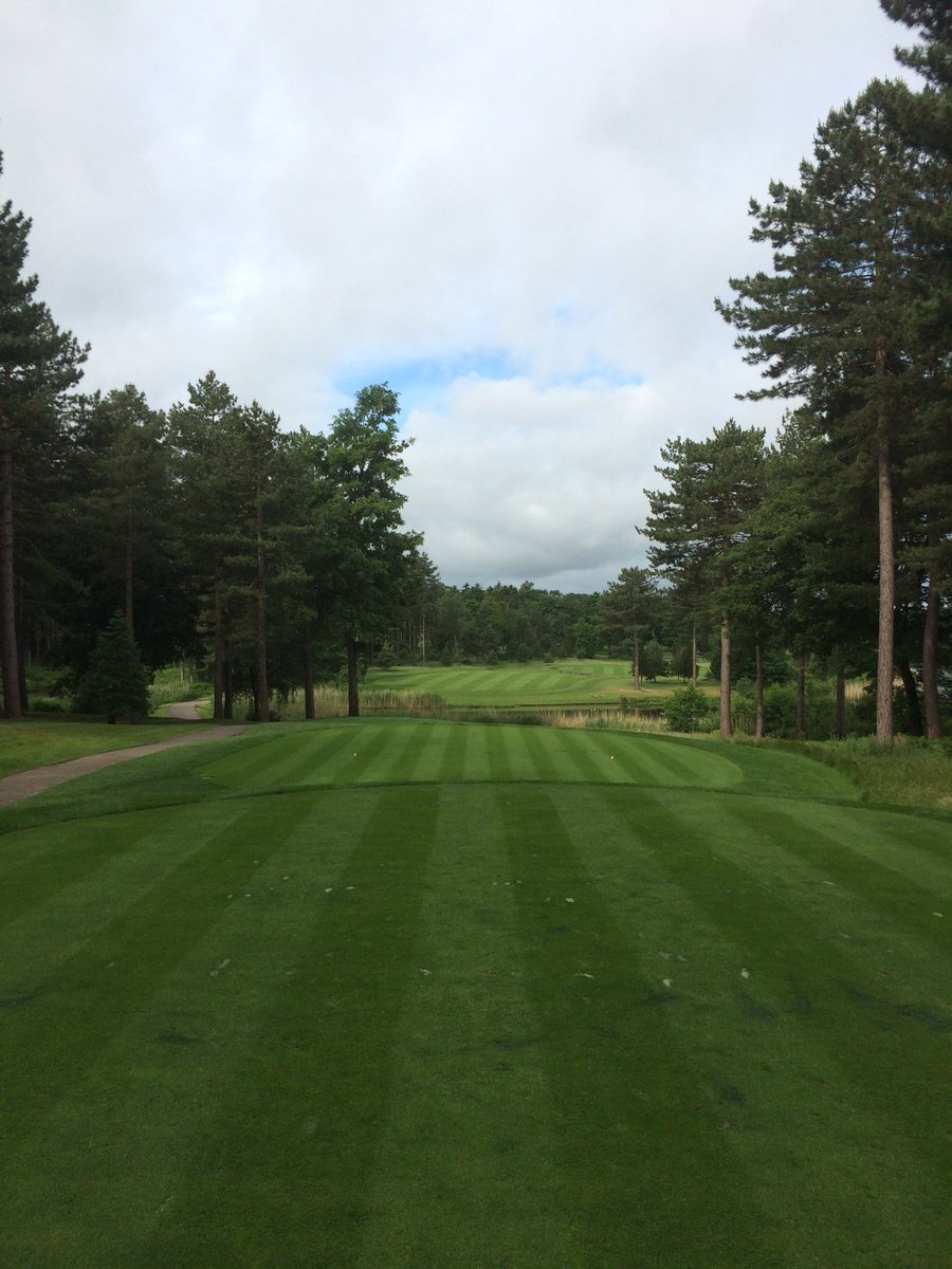 BLGCagronomy's tweet photo. Day 2 Ladies Club Championship @bearwoodlakes https://t.co/EyrMMcHw4o