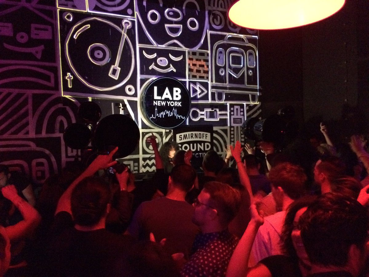 FuNkaMaticSoul's tweet photo. #Moodzone #LabNY #SmirnoffSC #VoidAudio https://t.co/nPeSIhKrtM