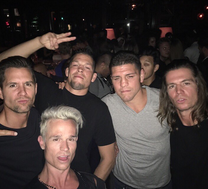 StaffordBros's tweet photo. With these legends @natediaz209 @nickdiaz209 @DiazBrothers209 @deanmay https://t.co/oOKcqKz5ck
