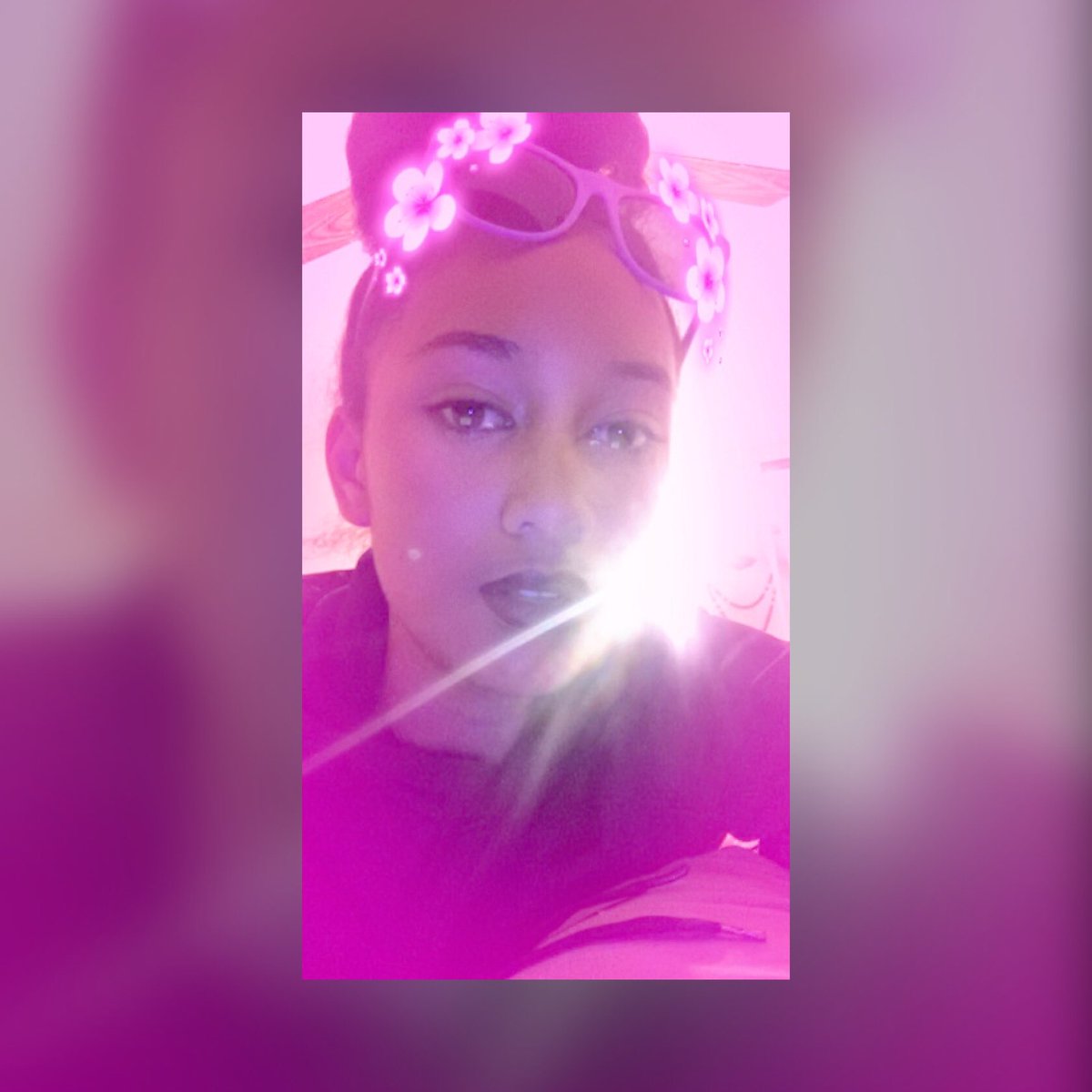 Ariel_Agurrie_'s tweet photo. You know damn well you not a bad bitch. You just look bad, bitch. 😭😂 https://t.co/MBLUhpDJDS