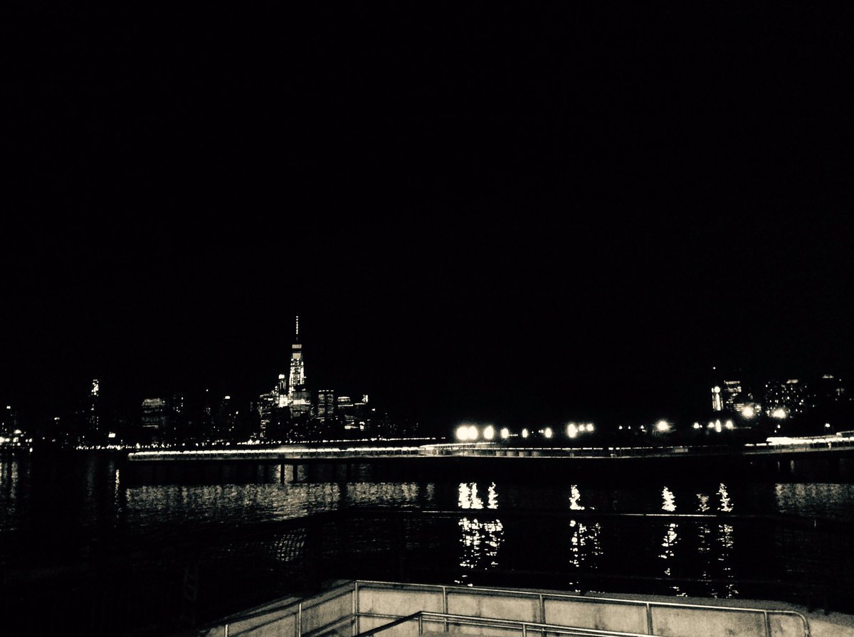 BuildingPedro's tweet photo. And another one of #NYC from #Hoboken...... Not too shabby for an iPad camera 🤔 https://t.co/PwCFYdulFa