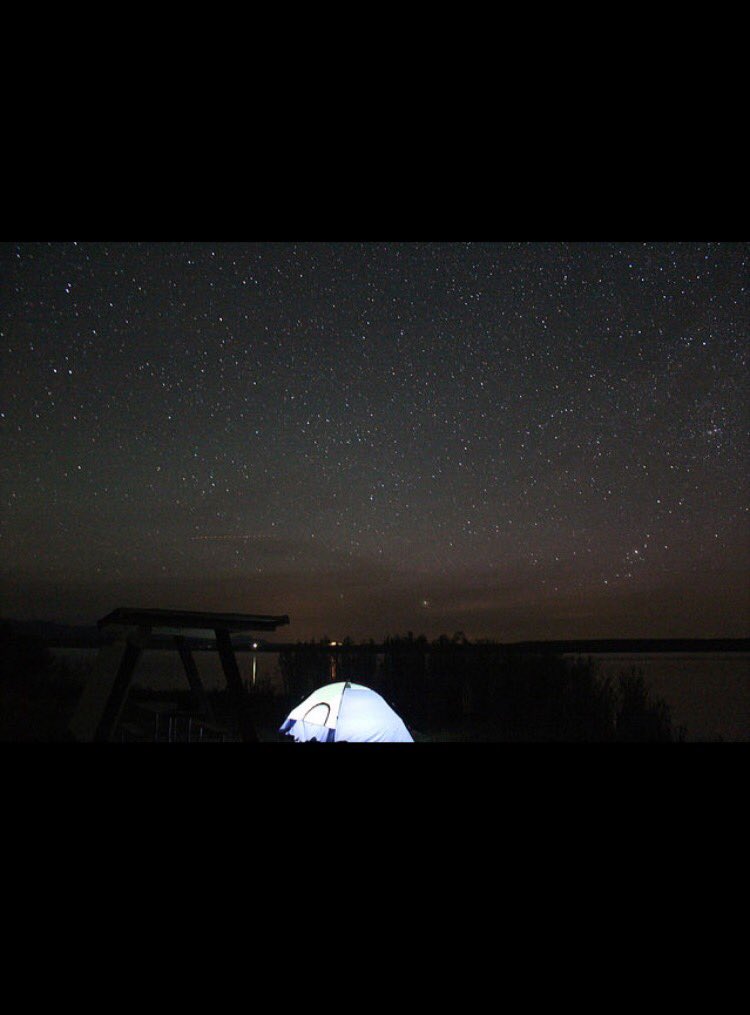 debo_gainzz's tweet photo. Montana's night sky was epic 🌌 https://t.co/ZOfF0xLHQr