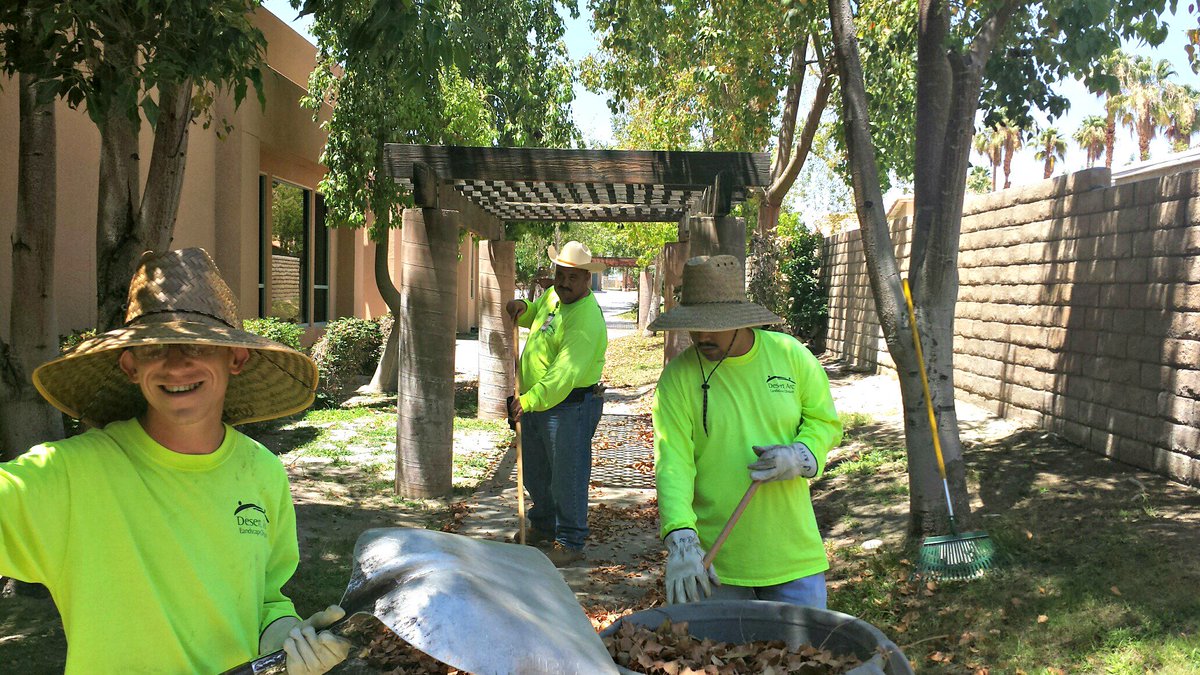 DesertArc's tweet photo. The landscape crew is hard at work learning how to keep the property clean! #createopportunites. https://t.co/5DdPVGvQmH