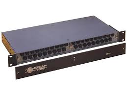 Formulasound1's tweet image. Formula Sounds 1st off the shelf product was 1RU 19 band graphic equaliser, 3rd iteration (SE1/SE19) SE219 pictured.