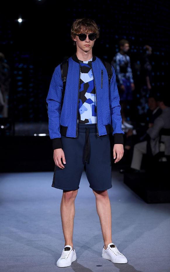 MCMtweets's tweet image. It's Official:The 'Made to Move' Quilted M line made its debut during #MCMSHOW

bit.ly/22Xo3ia #LCM #MCMXCR