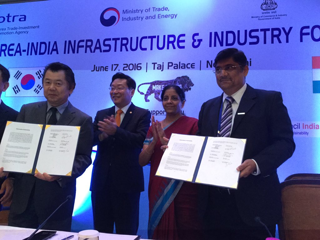 CimGOI's tweet photo. In presence of Smt @nsitharaman, 5 MOUs signed on India-Korea industrial & infra cooperation. #IncreasingInvestments https://t.co/Zn5kF71zQa