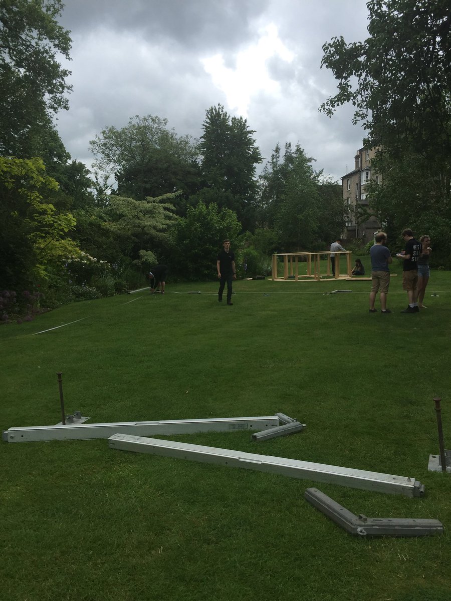 dar_ball's tweet photo. Set-up is in full swing! #darball https://t.co/X3n4emsD7p