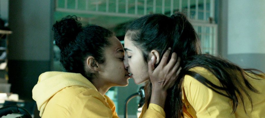 Rizos y Saray culminan su juego de preguntas con sexo en la biblioteca en <a href="/visavisoficial/">VisAVis</a> ▶ atres.red/el66j1