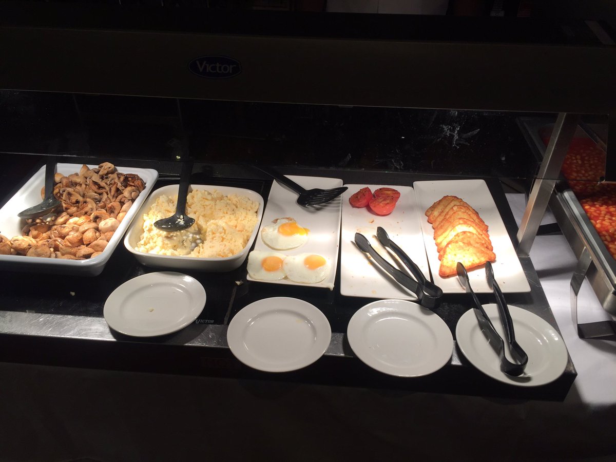 PedmoreCE5's tweet photo. Mmm. More food 😊 https://t.co/fsxIr1yGYN
