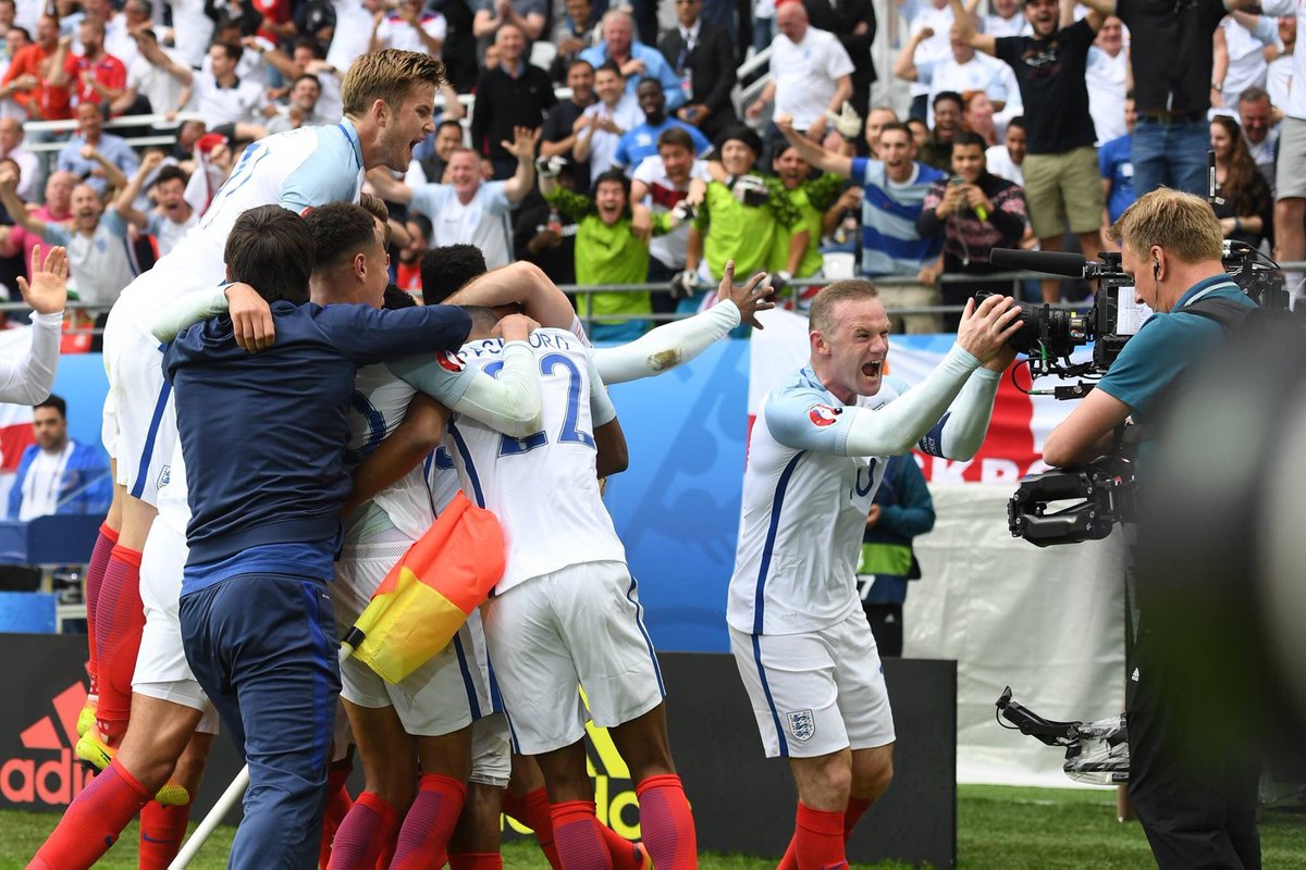 Wayne Rooney tweet media