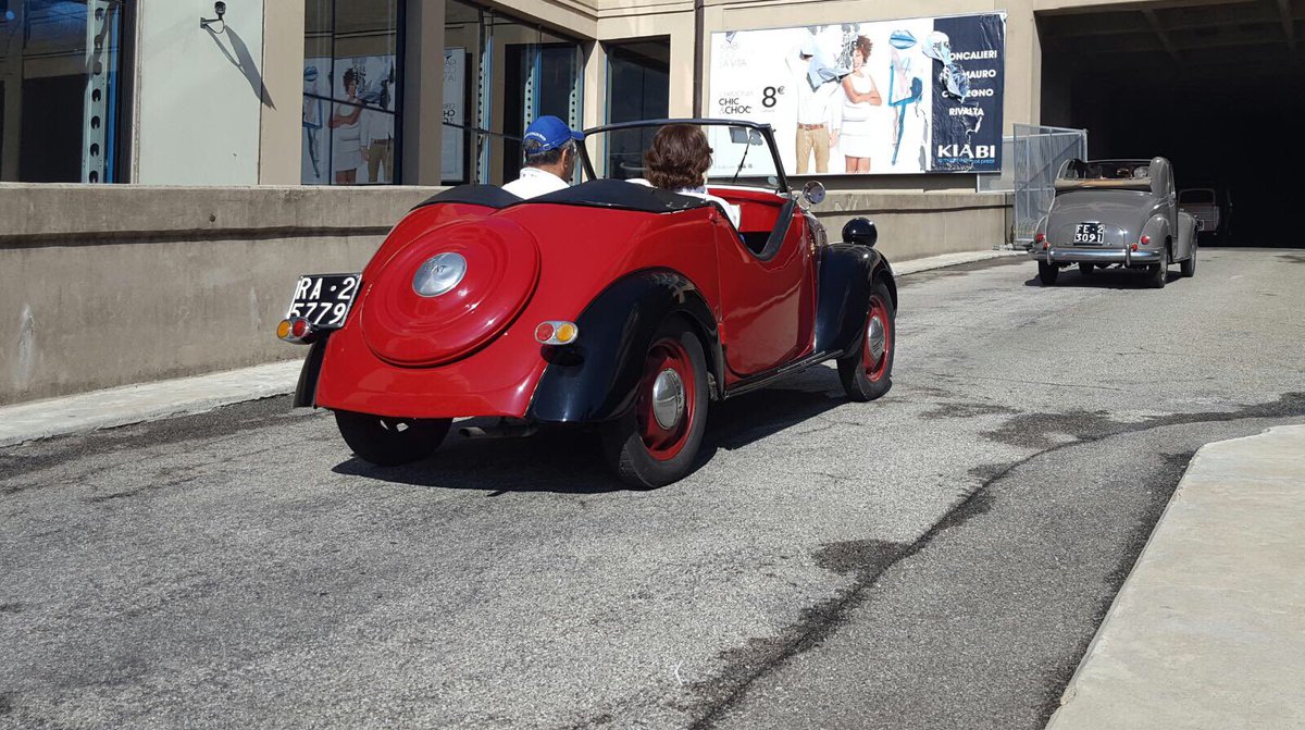 Buongiorno #Topolinisti!Baciate dal sole le #Topolino stanno salendo sulla pista del <a href="/LingottoFiere/">Lingotto Fiere Torino</a>! #Ling80AnniDopo
