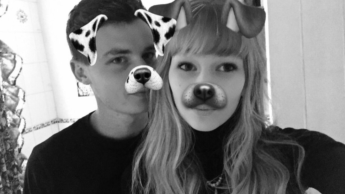 emilyjanebarna1's tweet photo. He makes me sooooo happy🌷 @ShaunVeitch https://t.co/mPRz9zRPNc