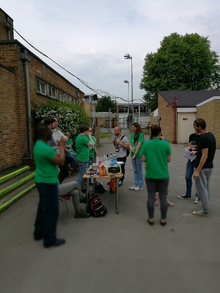 GawainLittle's tweet image. Amazing Cheney School staff hosting #NUTea for their colleagues last Friday uniting4education.blogspot.co.uk/2016/05/nutea.… #greenfridays