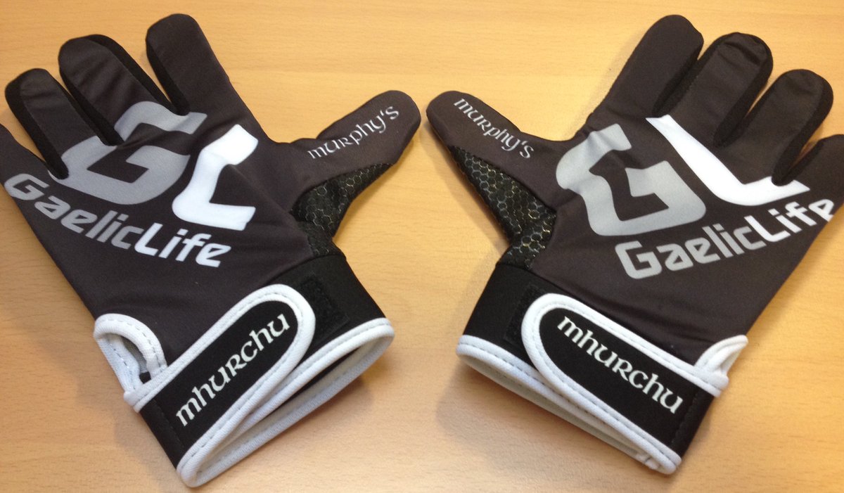 Gaelic_Life's tweet photo. Our new sleek, under the radar gloves as designed by @murphysgloves. Retweet, comment &amp; we'll pick a winner by 3pm? https://t.co/uIVaeq6Lzs