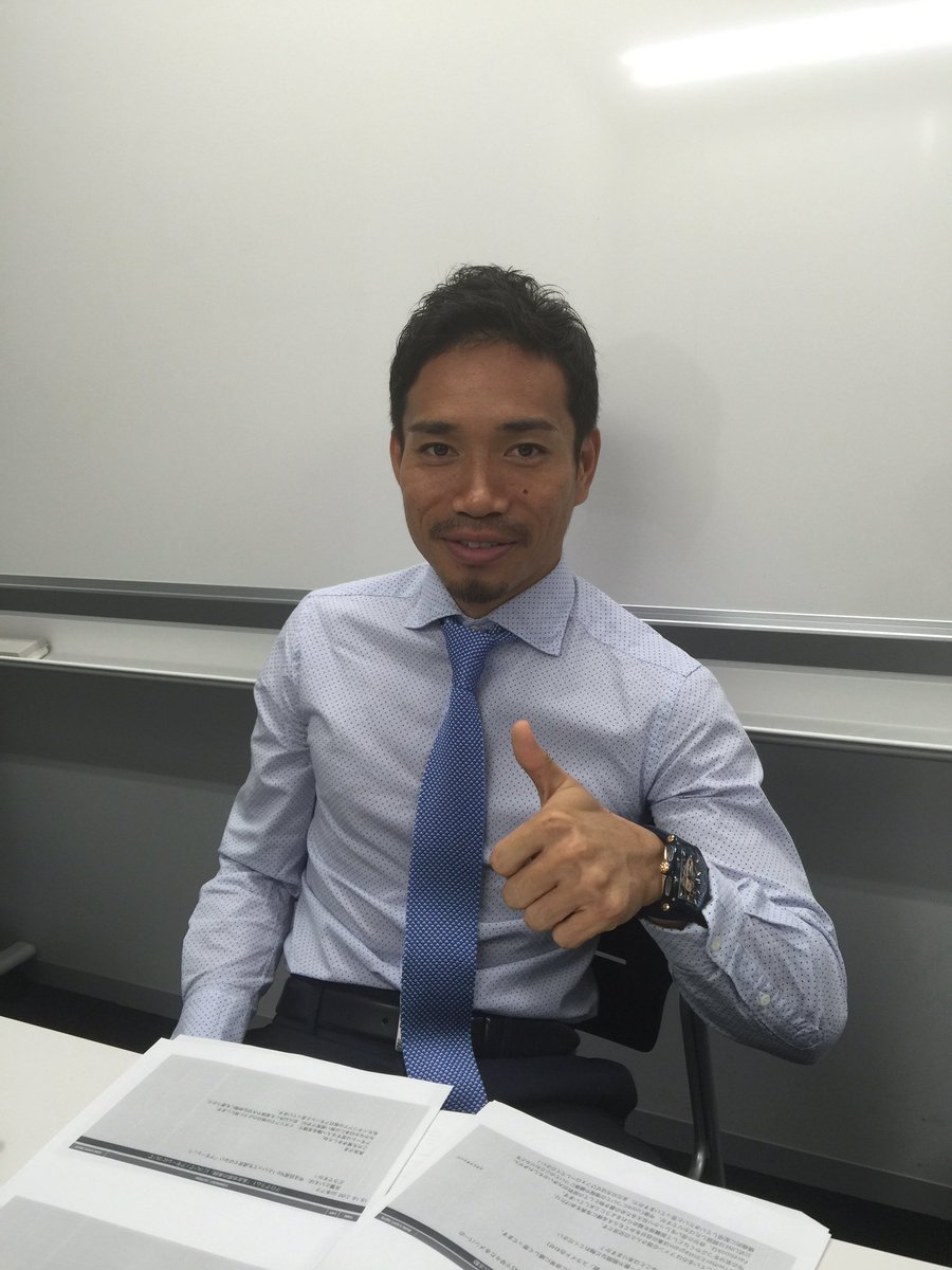 Twitter पर Yuto Nagatomo 長友佑都 今から Periscope で記者会見の様子を放送するよ 運動 食事 精神 を事業の柱とした株式会社cuoreを設立します T Co Iersaxubic