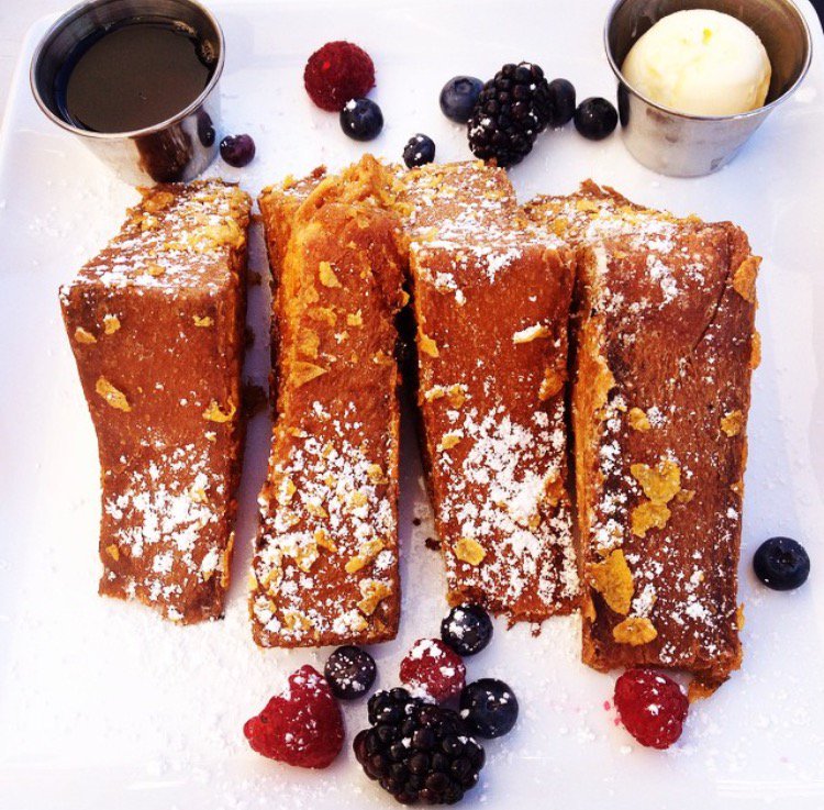 bzcomm's tweet photo. Perfektes #Früshstück mit #Frenchtoast in #PalmSprings. #Simonkitchen
@HardRockHotels @DreamEaterCA @PalmSpringsCA https://t.co/M4PTWO61Nl