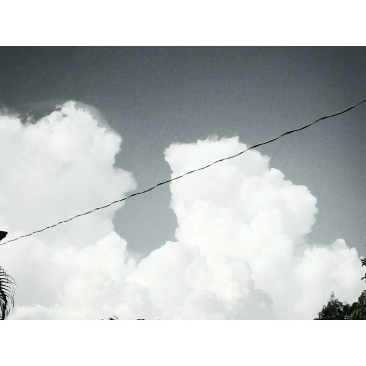 CristleV's tweet photo. I feel amazed when I see the cloud and it was so wonderful :-) :-) https://t.co/a8dwAUo5e6