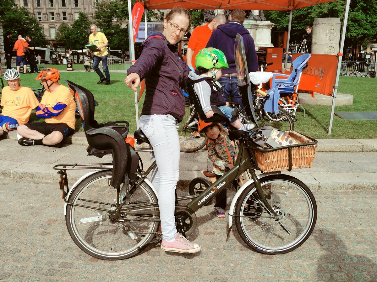 One hell of a Pashley Mailstar setup today at #ROB4! 😍🚲 <a href="/ElephantBike/">Elephant Bike</a>
