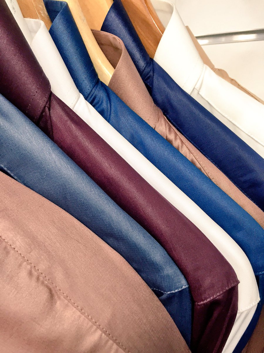 dubaimall_0's tweet photo. offrez-vous ou à vos proches, ce magnifique Qamis AL WASSIM. Cherchez parmi les 8 coloris celle qui vous plaira. https://t.co/meCbHybMv3