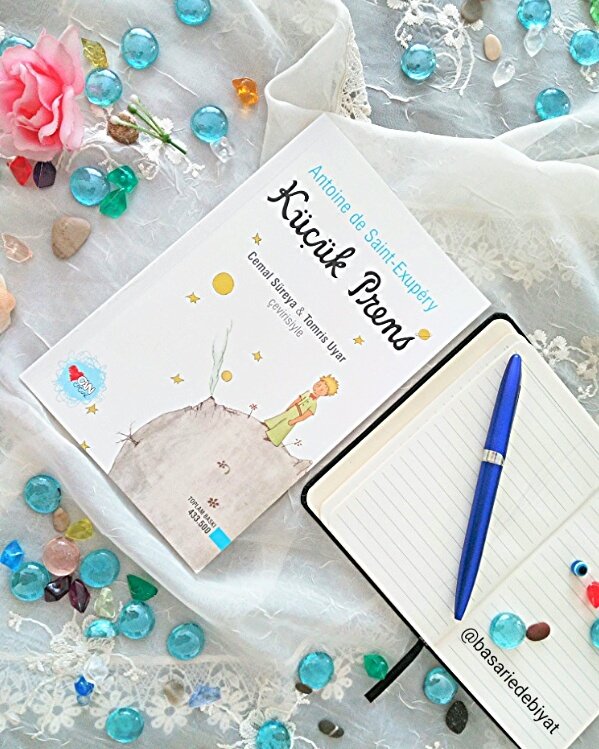 İlk kitap önerimizi yapmış bulunuyoruz.. Sizlerin önerilerini de bekliyoruz... 😊 💬 😃 💭