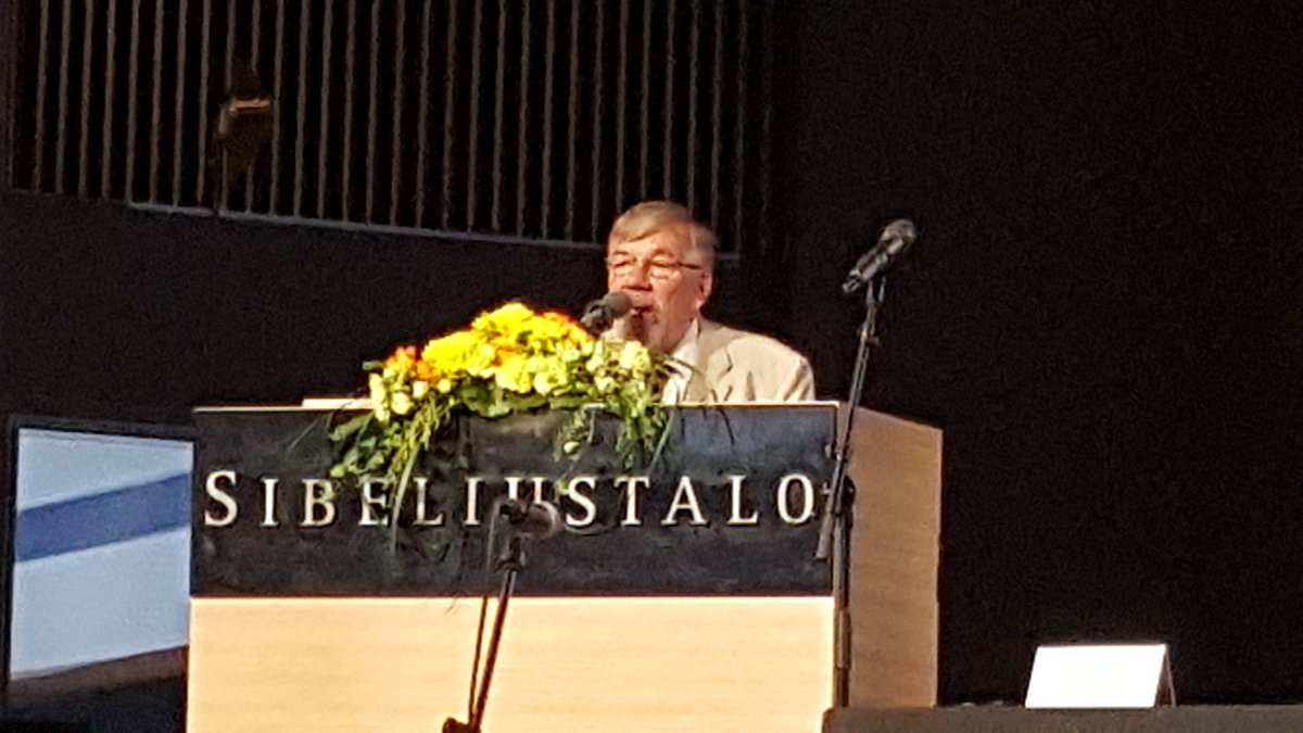 SiskoRuponen's tweet photo. 2020 Tartossa #fucongress tekee mitä suosittelee: koko kongressista livestriimi. Hienoa! https://t.co/wDsYw9VVHo