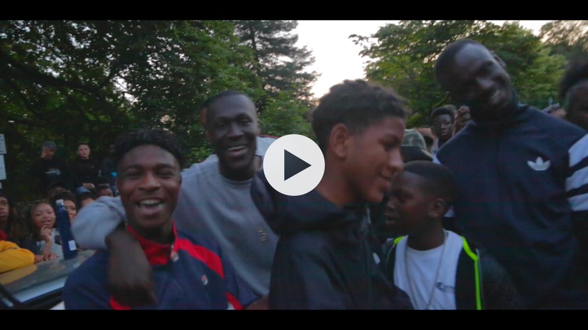 BugseyMusic's tweet image. Yoo @DJTiiNY your face here is killing me bro😩😭😭 #NMMT🚫🐭