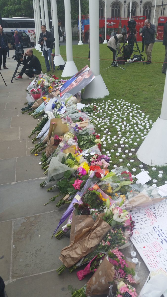 IanMoules's tweet photo. #JoCox's memorial #WestminsterSquare https://t.co/xEvVjXqFQq