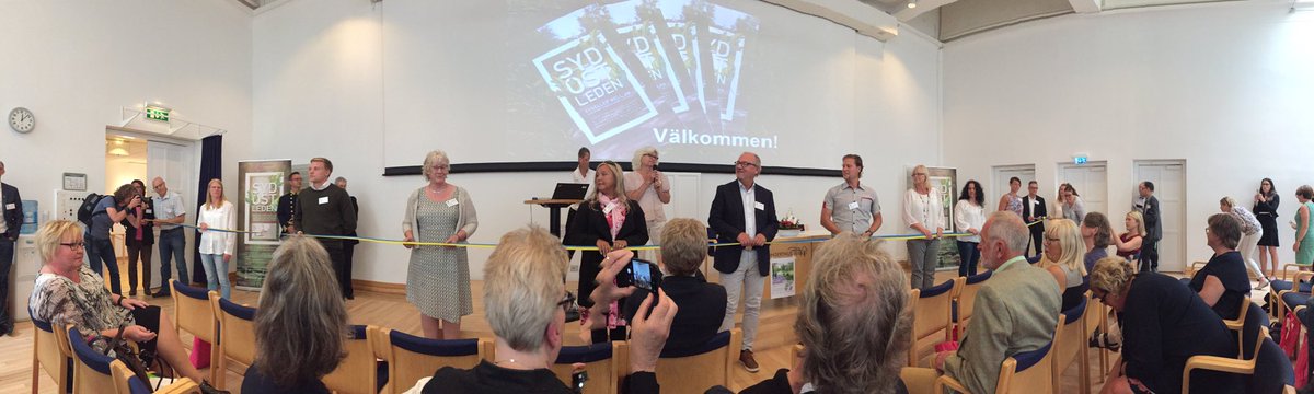 KMalm's tweet photo. Tre regioner och nio kommuner i samarbete när #sydostleden invigs idag! 🏅🚴🏼 #småland https://t.co/SeST9WiiET