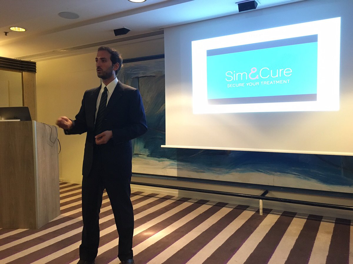 SimAndCure's tweet photo. Presentation of #FDsize during #MedTechWeek. Thank you all for your visit! @MedtronicFR @Medtronic https://t.co/nHoyYY2k42