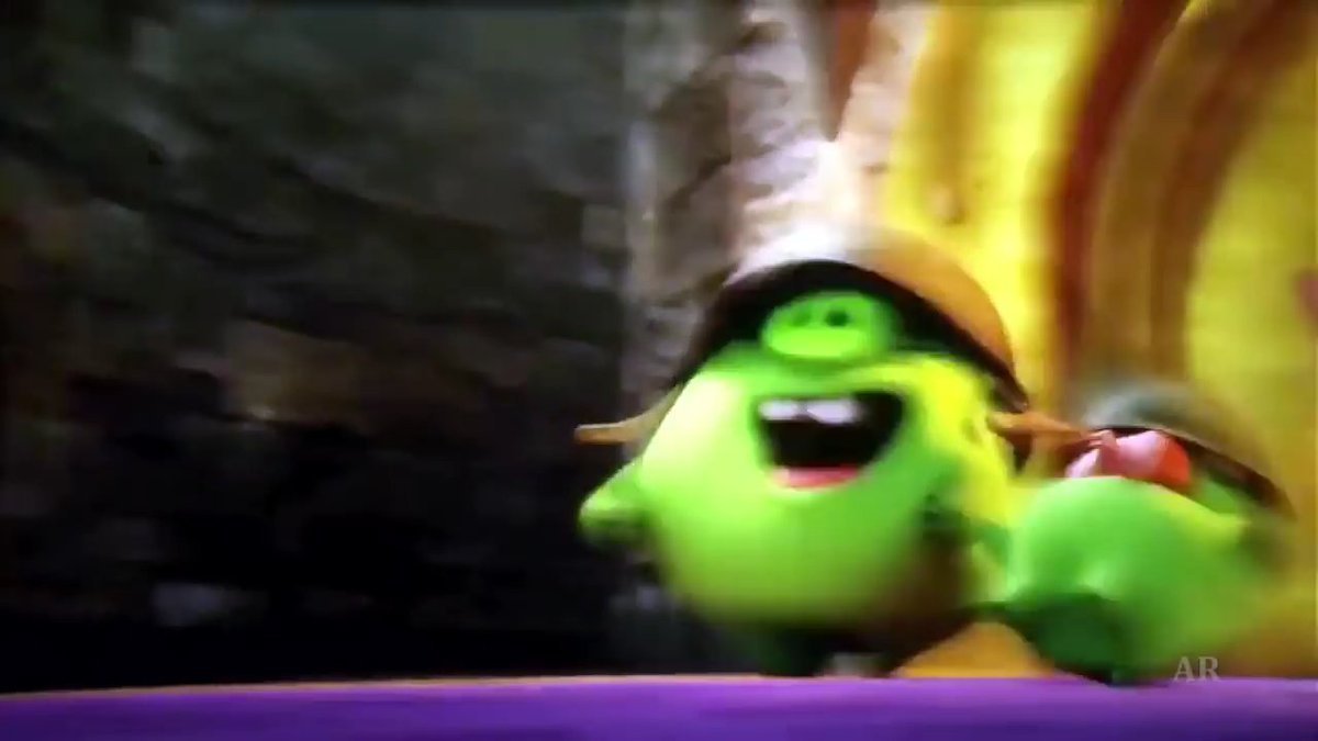 EpicBananaChuck's tweet photo. Ready, pull, ATTACK!! #AngryBirdsMovie https://t.co/y3LZp3CyNq
