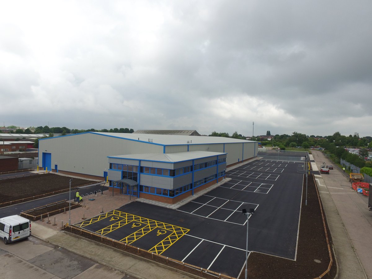 Final snagging underway at the new FedEx building at Burntwood <a href="/LCP_Group/">LCP Group</a> <a href="/saluswestmids/">Clive Hemming</a>