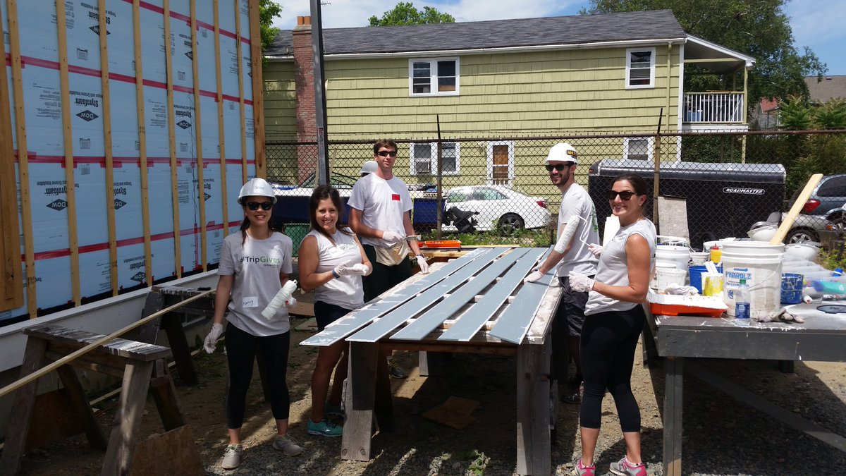sebasrfmg's tweet photo. #TripGives Habitat for Humanity #BuildingHomesBuildingHope https://t.co/N7fw0GhXlZ