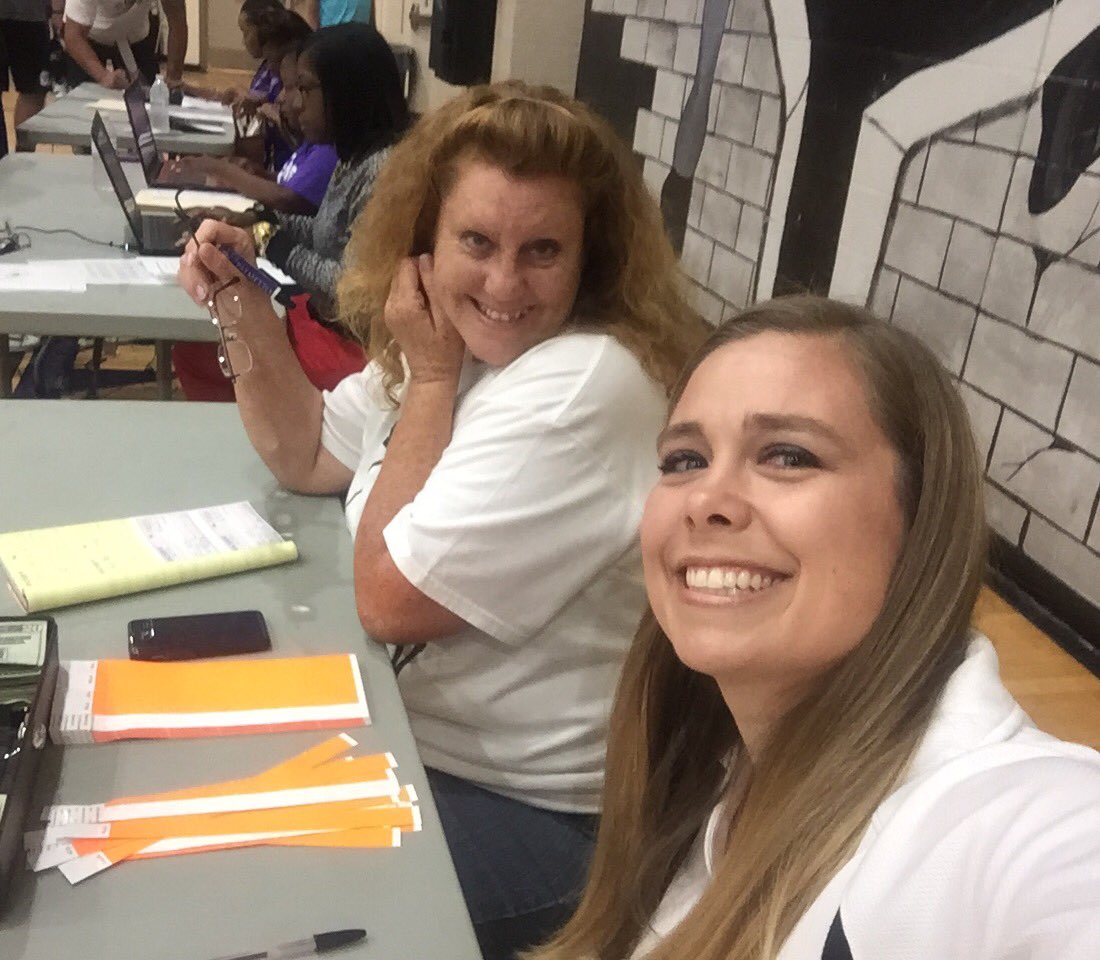R2SchoolSW's tweet photo. Receipt writing for the #SCEPC @RVHS this morning! https://t.co/ywo8W2UGWn