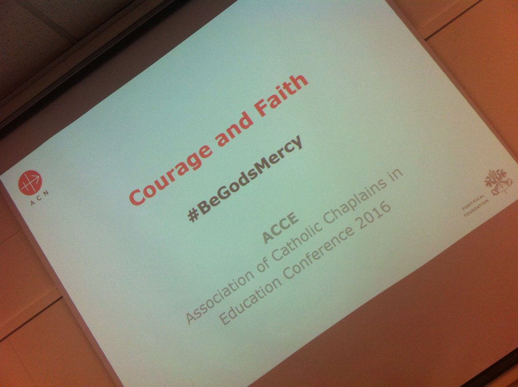 acceUK's tweet photo. Getting ready to start the open mic with @acn_uk #ACCE16 https://t.co/Q65oIjY8Ex