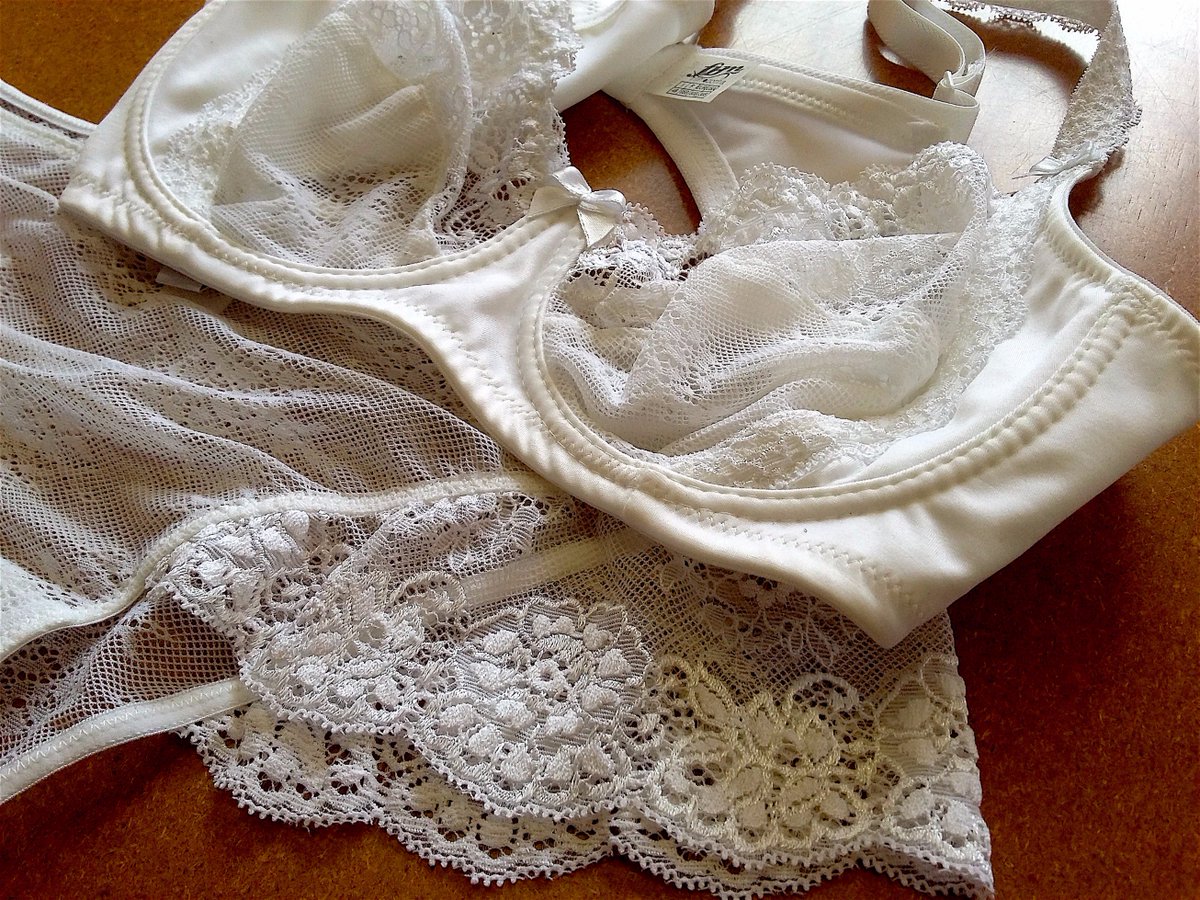 IntimoFbm's tweet image. Scopri i nostri #capi per l'#intimodonna ma soprattutto scopri le nostre offerte! bit.ly/1TXRZUE