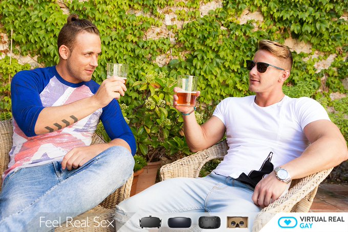 Spend #SexySaturday w/ @DariusFerdynand & @LoganMoorePorn https://t.co/hSM0IA5dT5 #VR #GayPorn #Gay #Oculus