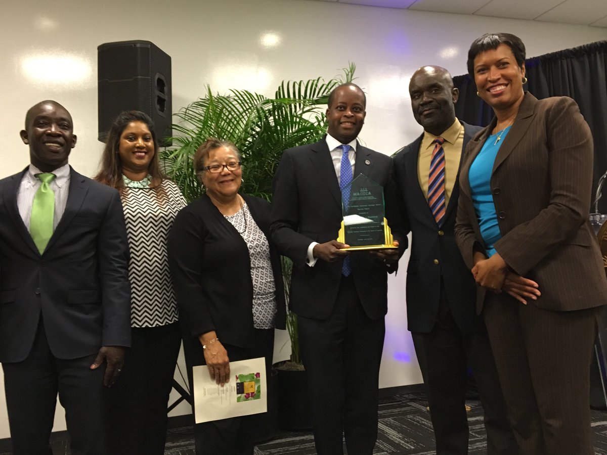 _huprez's tweet photo. Grateful to have been recognized at the #MACCCA Awards in recognition of Caribbean- American Heritage Month. https://t.co/IbNyQyAkke